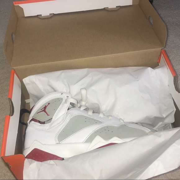 Jordan 7 Retro Hare Size 5.5Y - Picture 5 of 5
